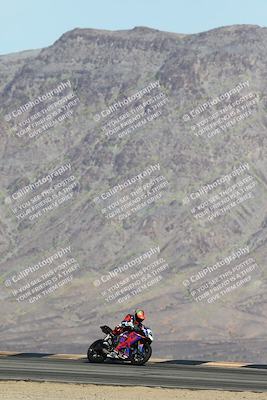 media/Nov-16-2025-Race Pace (Sun) [[8c5fa54630]]/Non Verified Riders (1st 20 Minutes)/2-Turn 10 (1010am)/